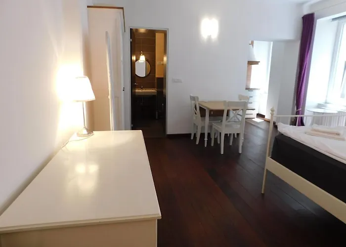 Keymaster's Hideaway Апартаменти *